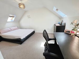 Top floor bedroom- click for photo gallery